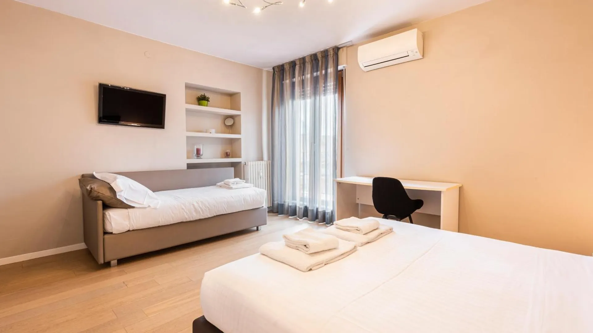 Santa Caterina Deluxe By Mmega Apartment Florence 0*,  Italy